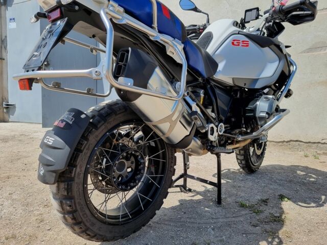 БМВ Другая 2015 в Сокинянах на Automoto.ua БМВ Другая, объемом двигателя 1.2 л и пробегом 0 тыс. км за 12600 $, фото 10 на Automoto.ua