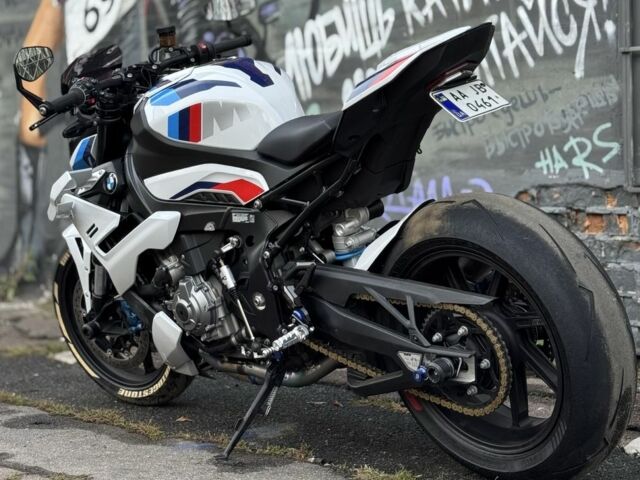 БМВ Другая, об'ємом двигуна 0 л та пробігом 0 тис. км за 25000 $, фото 4 на Automoto.ua