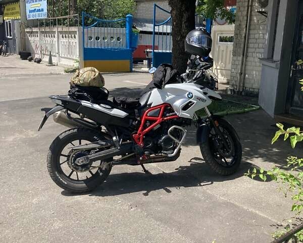 Белый БМВ F 700GS, объемом двигателя 0.8 л и пробегом 50 тыс. км за 9000 $, фото 1 на Automoto.ua