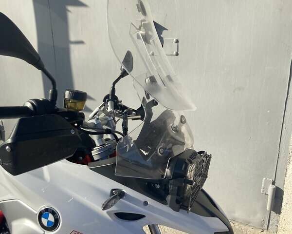 Белый БМВ F 700GS, объемом двигателя 0.8 л и пробегом 50 тыс. км за 9000 $, фото 4 на Automoto.ua