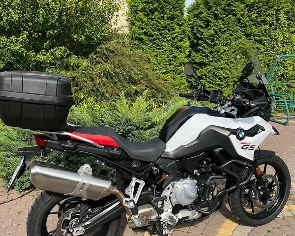 Білий БМВ F 750GS, об'ємом двигуна 0.85 л та пробігом 15 тис. км за 10500 $, фото 4 на Automoto.ua