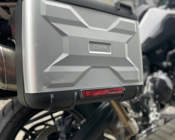 Білий БМВ F 750GS, об'ємом двигуна 0.85 л та пробігом 13 тис. км за 11000 $, фото 5 на Automoto.ua