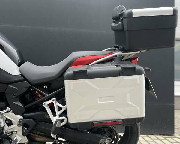 Білий БМВ F 750GS, об'ємом двигуна 0.85 л та пробігом 13 тис. км за 11000 $, фото 11 на Automoto.ua