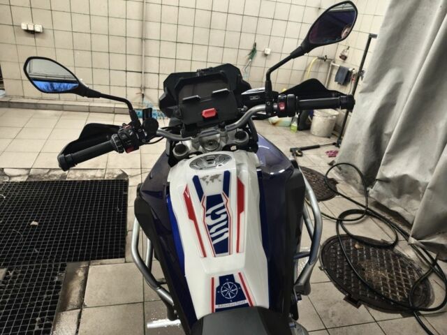 БМВ F 750GS, объемом двигателя 0.85 л и пробегом 0 тыс. км за 12000 $, фото 4 на Automoto.ua