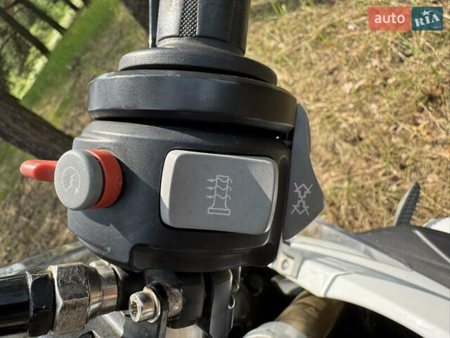 Белый БМВ F 800GS, объемом двигателя 0.8 л и пробегом 29 тыс. км за 3100 $, фото 19 на Automoto.ua