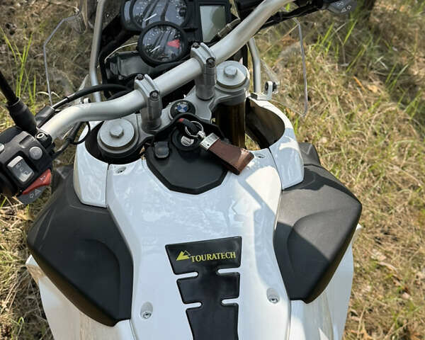 Белый БМВ F 800GS, объемом двигателя 0.8 л и пробегом 29 тыс. км за 3100 $, фото 16 на Automoto.ua