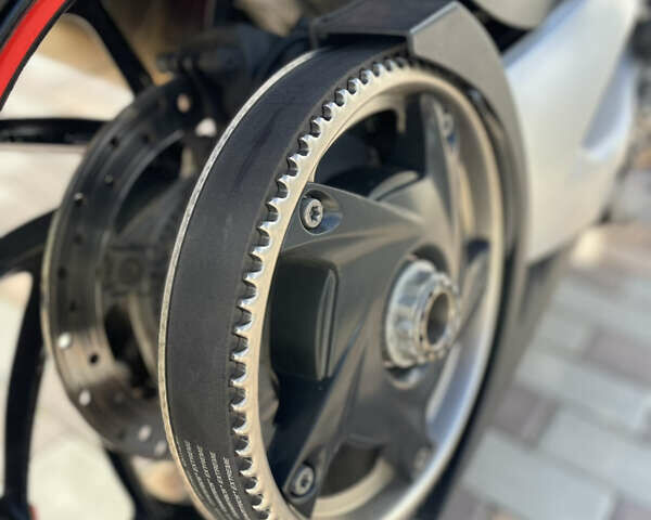 Красный БМВ F 800S, объемом двигателя 0.8 л и пробегом 40 тыс. км за 4100 $, фото 8 на Automoto.ua