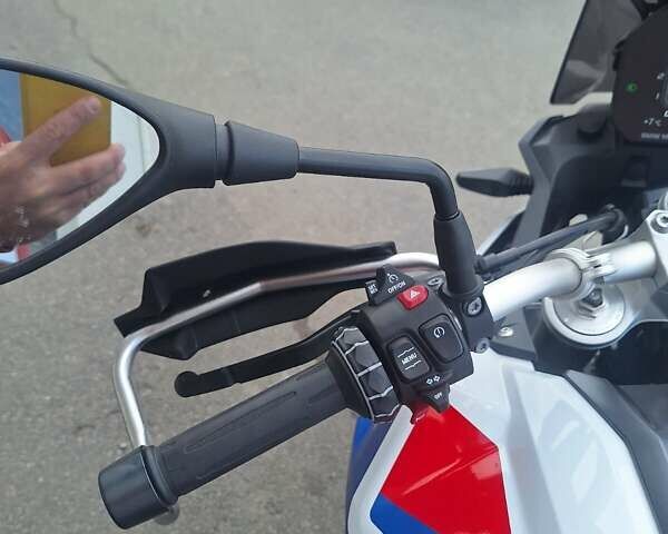 Синий БМВ F 900 GS, объемом двигателя 0.9 л и пробегом 2 тыс. км за 16630 $, фото 5 на Automoto.ua