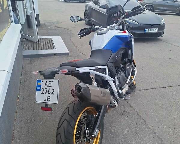 Синий БМВ F 900 GS, объемом двигателя 0.9 л и пробегом 2 тыс. км за 16630 $, фото 4 на Automoto.ua