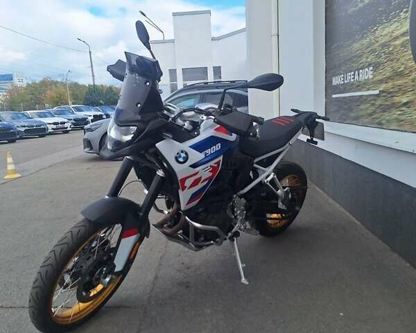 Синий БМВ F 900 GS, объемом двигателя 0.9 л и пробегом 2 тыс. км за 16630 $, фото 1 на Automoto.ua