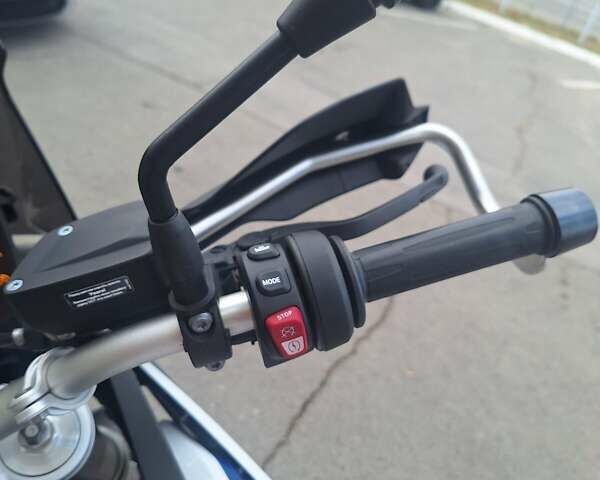 Синий БМВ F 900 GS, объемом двигателя 0.9 л и пробегом 2 тыс. км за 16630 $, фото 9 на Automoto.ua