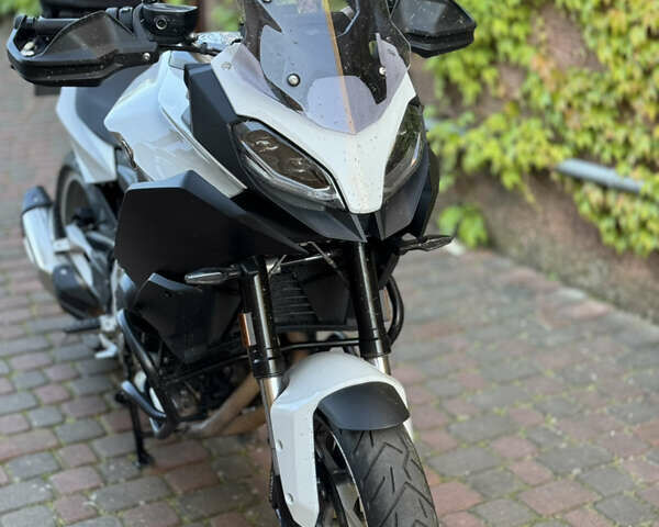 Білий БМВ F 900 XR, об'ємом двигуна 0.9 л та пробігом 14 тис. км за 11900 $, фото 8 на Automoto.ua