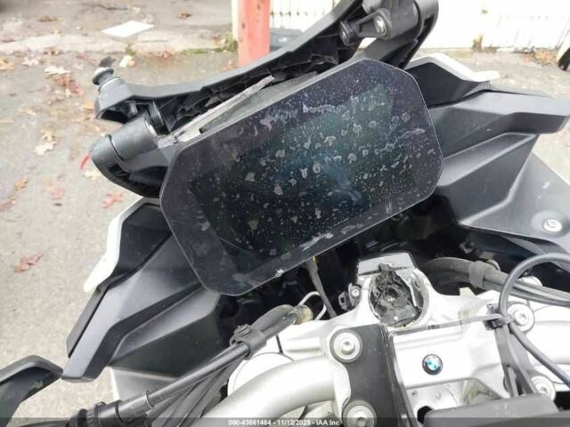 БМВ F 900 XR, об'ємом двигуна 0.9 л та пробігом 0 тис. км за 3600 $, фото 4 на Automoto.ua