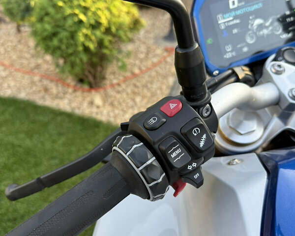 Белый БМВ F 900R, объемом двигателя 0.9 л и пробегом 3 тыс. км за 12000 $, фото 22 на Automoto.ua