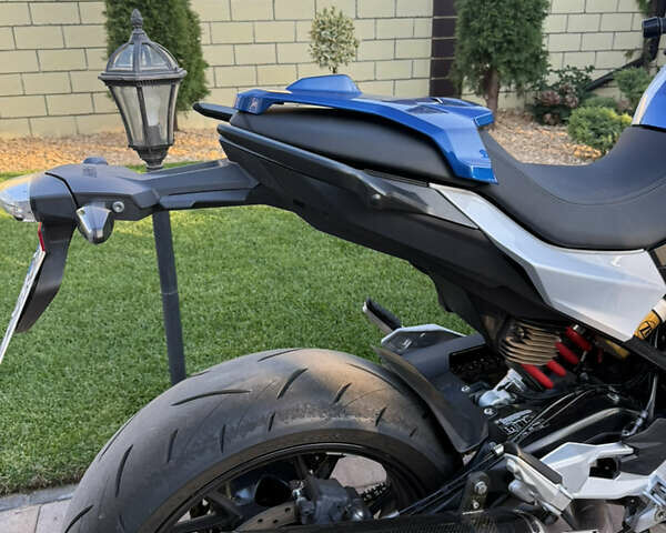 Белый БМВ F 900R, объемом двигателя 0.9 л и пробегом 3 тыс. км за 12000 $, фото 19 на Automoto.ua