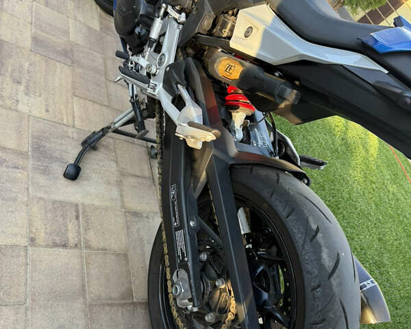Белый БМВ F 900R, объемом двигателя 0.9 л и пробегом 3 тыс. км за 12000 $, фото 11 на Automoto.ua