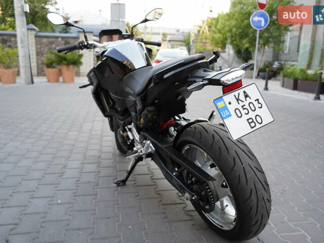 Черный БМВ F 900R, объемом двигателя 0.9 л и пробегом 16 тыс. км за 13999 $, фото 3 на Automoto.ua