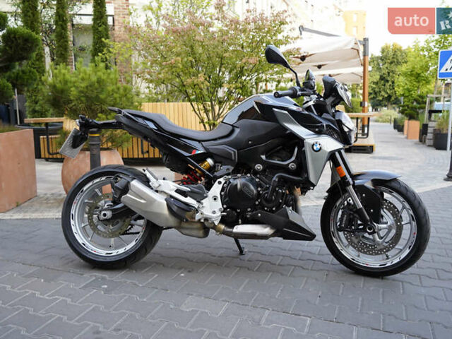 Черный БМВ F 900R, объемом двигателя 0.9 л и пробегом 16 тыс. км за 13999 $, фото 1 на Automoto.ua