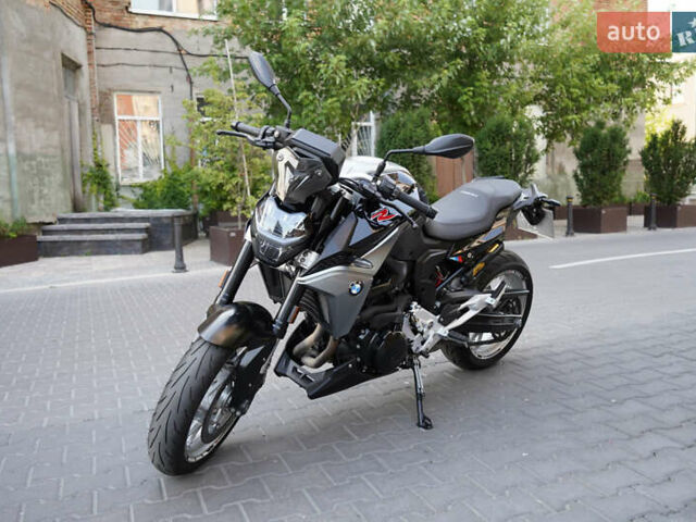 Черный БМВ F 900R, объемом двигателя 0.9 л и пробегом 16 тыс. км за 13999 $, фото 6 на Automoto.ua
