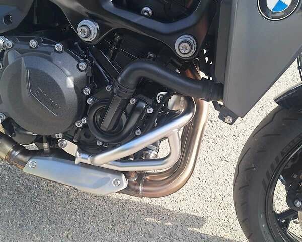 Черный БМВ F 900R, объемом двигателя 0 л и пробегом 1 тыс. км за 12876 $, фото 10 на Automoto.ua