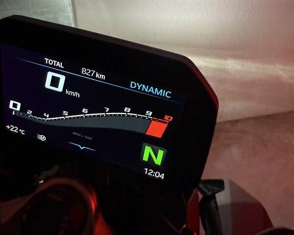 Черный БМВ F 900R, объемом двигателя 0 л и пробегом 1 тыс. км за 12500 $, фото 9 на Automoto.ua