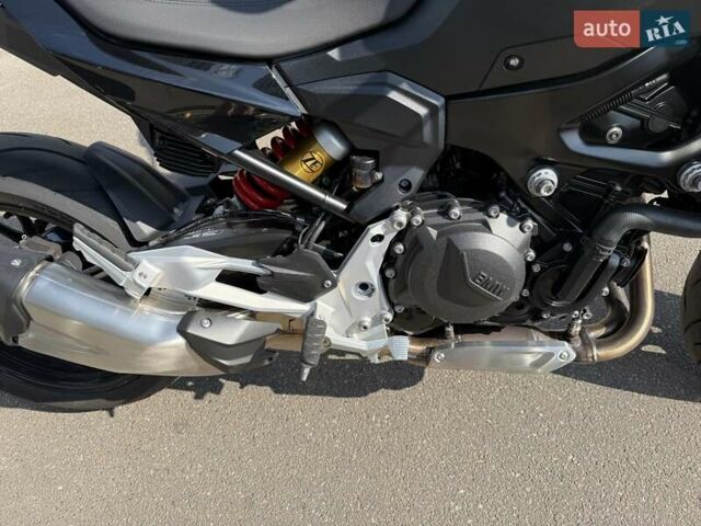 Черный БМВ F 900R, объемом двигателя 0 л и пробегом 1 тыс. км за 12500 $, фото 5 на Automoto.ua