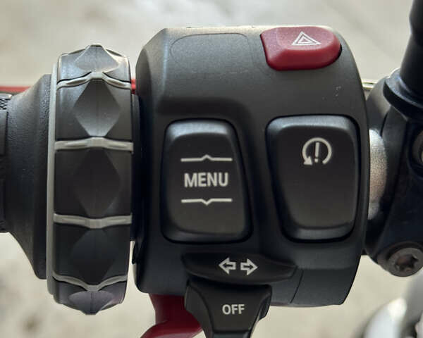 БМВ F 900R, объемом двигателя 0.9 л и пробегом 12 тыс. км за 4300 $, фото 9 на Automoto.ua