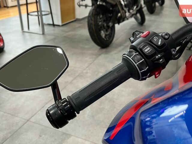 купить новое авто БМВ F 900R 2025 года от официального дилера АВТ Баварія Київ БМВ фото
