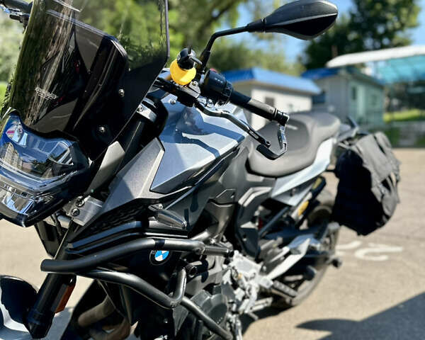Серый БМВ F 900R, объемом двигателя 0.9 л и пробегом 12 тыс. км за 13499 $, фото 1 на Automoto.ua