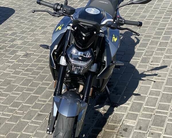 Серый БМВ F 900R, объемом двигателя 0.9 л и пробегом 2 тыс. км за 13000 $, фото 2 на Automoto.ua