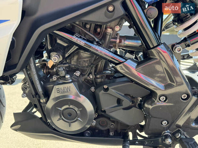 Білий БМВ G 310R, об'ємом двигуна 0.31 л та пробігом 5 тис. км за 5000 $, фото 11 на Automoto.ua