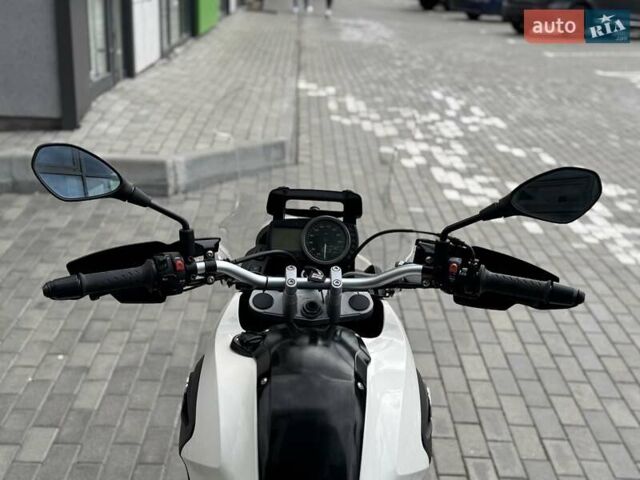 Білий БМВ G 650GS, об'ємом двигуна 0.65 л та пробігом 35 тис. км за 4999 $, фото 20 на Automoto.ua