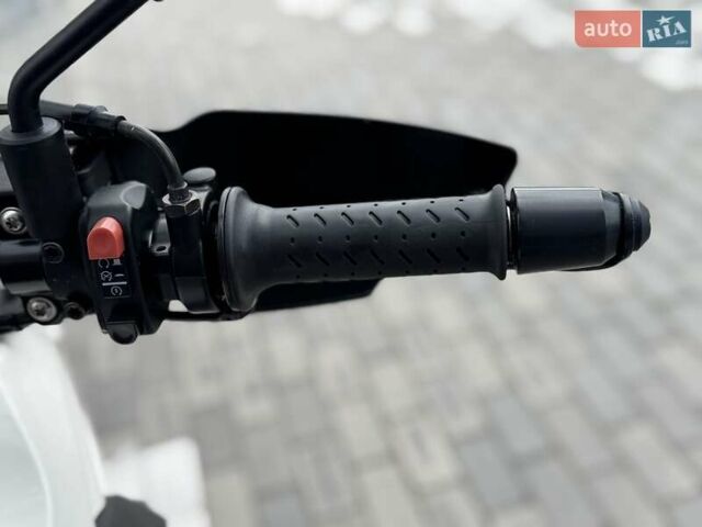 Білий БМВ G 650GS, об'ємом двигуна 0.65 л та пробігом 35 тис. км за 4999 $, фото 22 на Automoto.ua