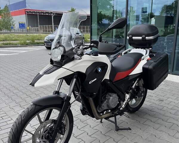 Білий БМВ G 650GS, об'ємом двигуна 0.65 л та пробігом 35 тис. км за 4999 $, фото 4 на Automoto.ua