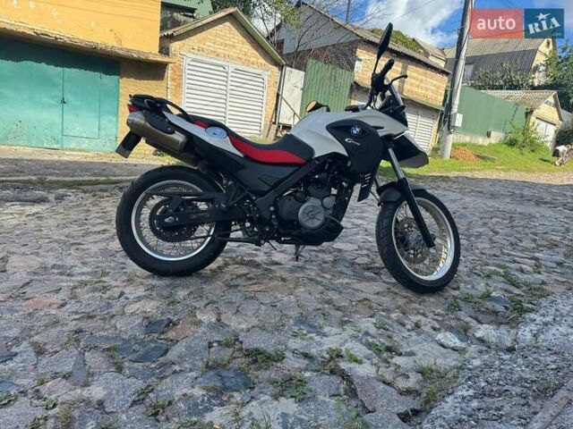 Белый БМВ G 650GS, объемом двигателя 0.65 л и пробегом 6 тыс. км за 7000 $, фото 3 на Automoto.ua