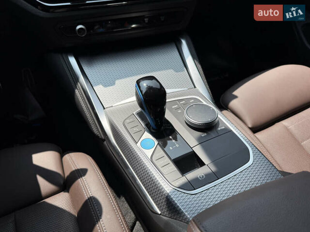 Белый БМВ i4, объемом двигателя 0 л и пробегом 3 тыс. км за 37500 $, фото 11 на Automoto.ua