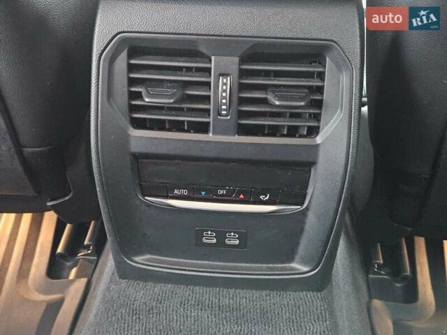 Белый БМВ i4, объемом двигателя 0 л и пробегом 79 тыс. км за 47000 $, фото 8 на Automoto.ua