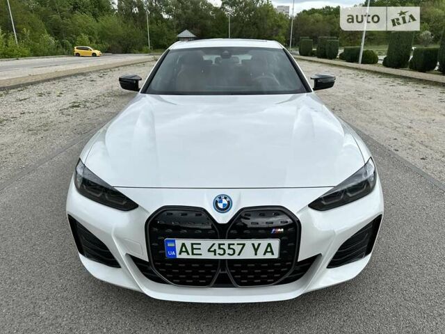 Білий БМВ i4, об'ємом двигуна 0 л та пробігом 3 тис. км за 61700 $, фото 11 на Automoto.ua