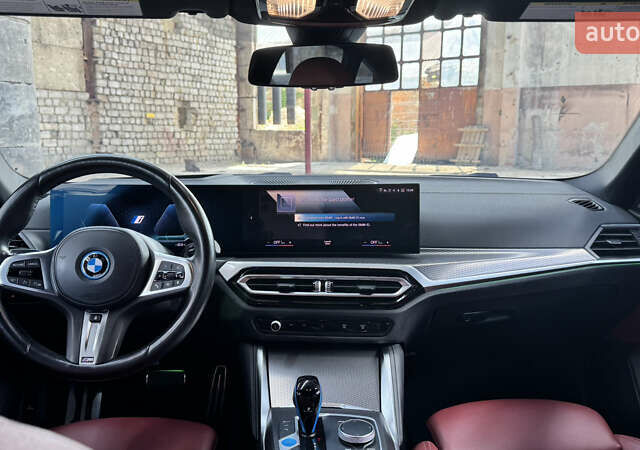 Белый БМВ i4, объемом двигателя 0 л и пробегом 30 тыс. км за 42000 $, фото 8 на Automoto.ua