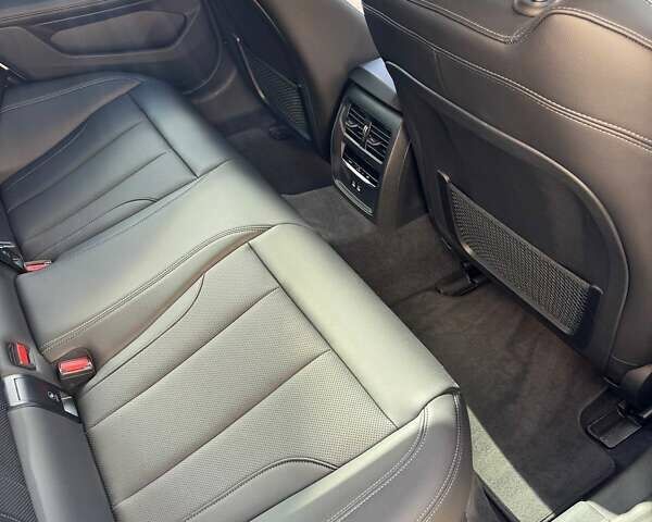 Белый БМВ i4, объемом двигателя 0 л и пробегом 20 тыс. км за 36999 $, фото 26 на Automoto.ua