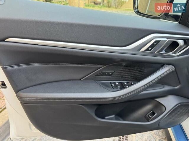 Белый БМВ i4, объемом двигателя 0 л и пробегом 49 тыс. км за 34000 $, фото 20 на Automoto.ua