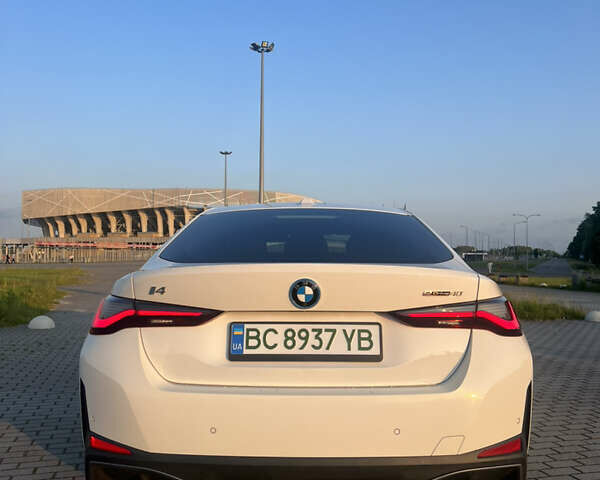 Белый БМВ i4, объемом двигателя 0 л и пробегом 47 тыс. км за 34600 $, фото 1 на Automoto.ua
