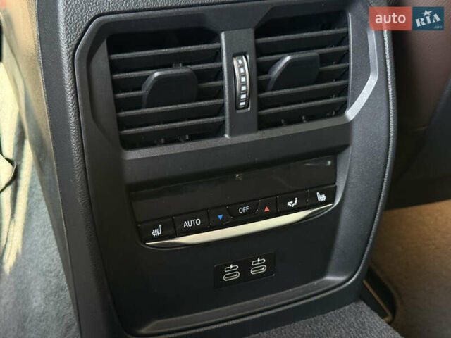 Белый БМВ i4, объемом двигателя 0 л и пробегом 3 тыс. км за 37500 $, фото 12 на Automoto.ua