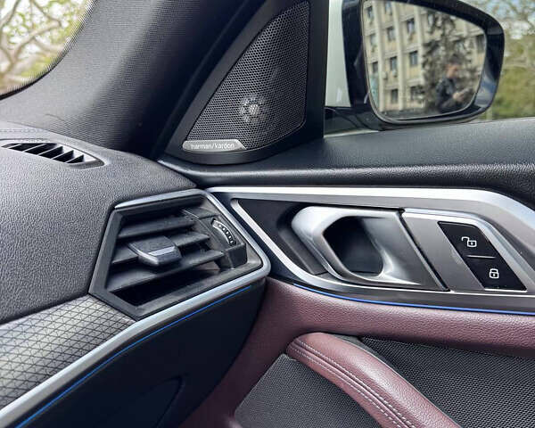 Белый БМВ i4, объемом двигателя 0 л и пробегом 18 тыс. км за 41000 $, фото 12 на Automoto.ua