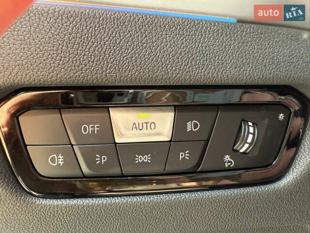 Белый БМВ i4, объемом двигателя 0 л и пробегом 3 тыс. км за 36500 $, фото 15 на Automoto.ua