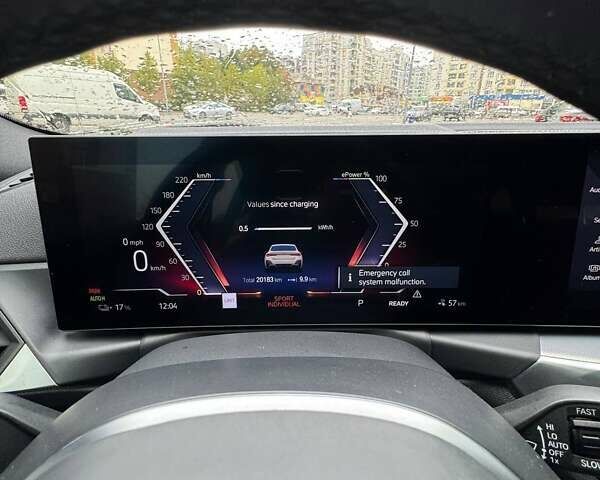 Белый БМВ i4, объемом двигателя 0 л и пробегом 20 тыс. км за 36999 $, фото 16 на Automoto.ua