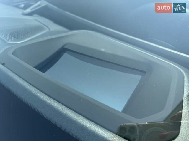 Белый БМВ i4, объемом двигателя 0 л и пробегом 3 тыс. км за 37500 $, фото 31 на Automoto.ua