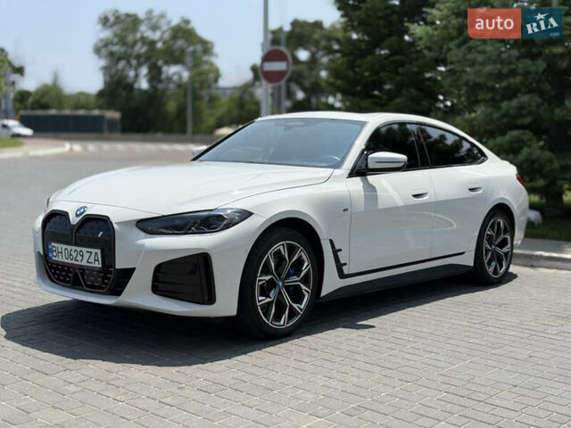 Белый БМВ i4, объемом двигателя 0 л и пробегом 3 тыс. км за 37500 $, фото 7 на Automoto.ua