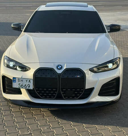 Білий БМВ i4, об'ємом двигуна 0 л та пробігом 19 тис. км за 43500 $, фото 11 на Automoto.ua
