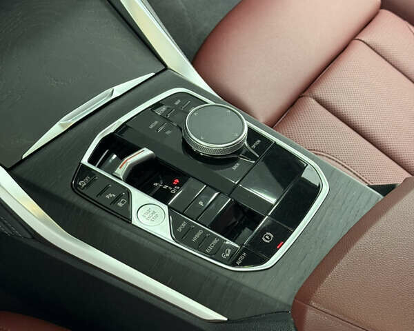 Белый БМВ i4, объемом двигателя 0 л и пробегом 50 тыс. км за 33000 $, фото 11 на Automoto.ua